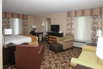 Photo 4 - Country Inn & Suites by Radisson, Shelby, NC