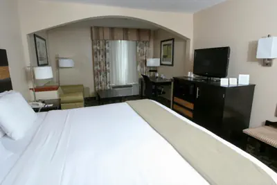 Photo 5 - Country Inn & Suites by Radisson, Shelby, NC