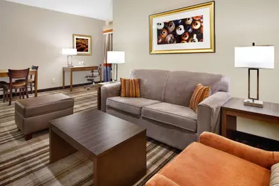 Photo 2 - Best Western Plus Washington Hotel