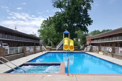 Photo 2 - South Shore Inn
