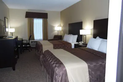 Photo 5 - Best Western Teal Lake Inn