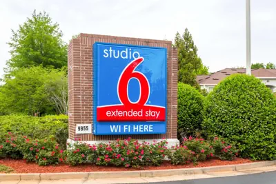 Photo 3 - Studio 6 Extended Stay - Roswell, GA - Atlanta
