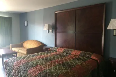 Photo 2 - Gulf American Inns