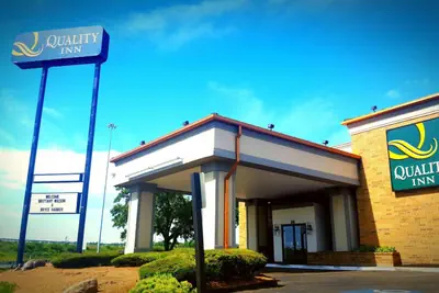 Photo 2 - Quality Inn Chillicothe