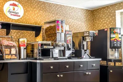 Photo 4 - Super 8 by Wyndham North Bergen NJ/NYC Area