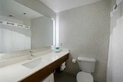 Photo 2 - Holiday Inn Express Lawrence by IHG