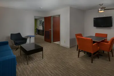 Photo 4 - Holiday Inn Express Lawrence by IHG