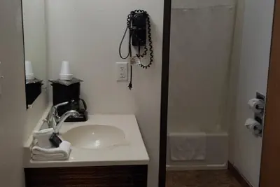 Photo 2 - Americas Best Value Inn and Suites - Nevada