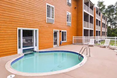 Photo 2 - Best Western Galena Inn & Suites