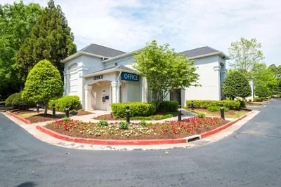 Photo 2 - Studio 6 Extended Stay - Duluth, GA - Atlanta - Gwinnett Place
