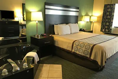 Photo 4 - GuestHouse Inn Dothan
