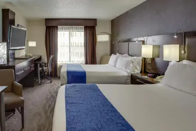 Photo 4 - Holiday Inn Express Hotel & Suites Meadowlands Area by IHG