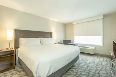 Photo 2 - Holiday Inn Hotel and Suites Peachtree City by IHG