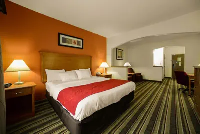 Photo 4 - Baymont by Wyndham Marion