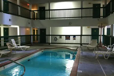 Photo 4 - Budget Inn Wentzville