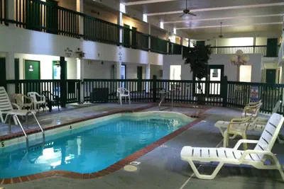 Photo 3 - Budget Inn Wentzville