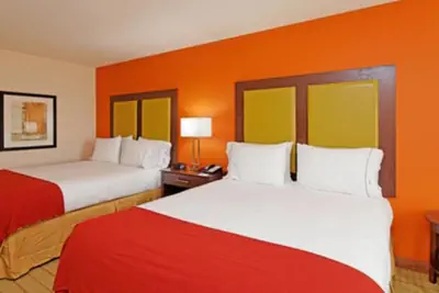 Photo 2 - Holiday Inn Express Florence Northeast by IHG