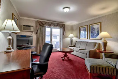 Photo 5 - Roosevelt Inn & Suites Saratoga Springs
