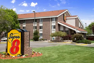 Photo 2 - Super 8 by Wyndham Westminster Denver North