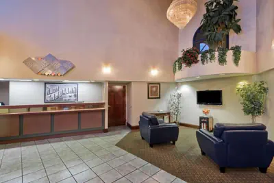 Photo 3 - Super 8 by Wyndham Huntersville/Charlotte Area