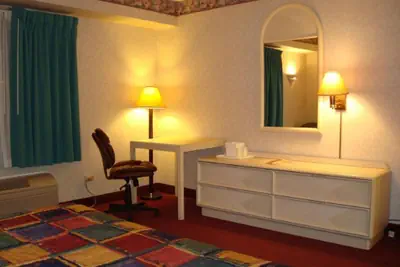 Photo 5 - O'Hare Inn & Suites
