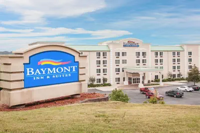 Photo 2 - Baymont on the lake by Wyndham Hot Springs