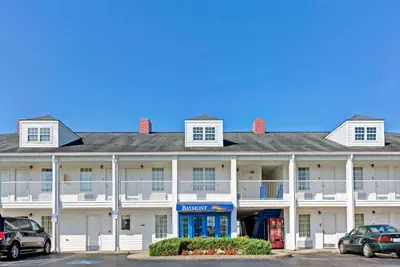 Photo 2 - Baymont by Wyndham Sanford