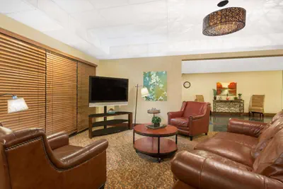 Photo 5 - Baymont by Wyndham Fayetteville