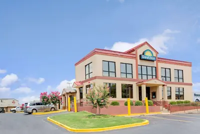 Photo 3 - Days Inn by Wyndham Lawrenceville