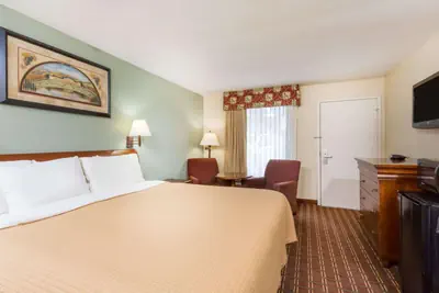 Photo 4 - Red Roof Inn Orangeburg