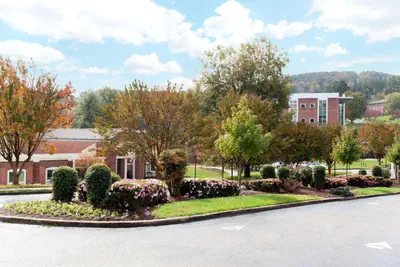 Photo 2 - Days Inn by Wyndham Dahlonega University Area