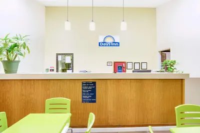 Photo 3 - Days Inn by Wyndham Athens