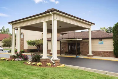 Photo 2 - Days Inn by Wyndham Middletown