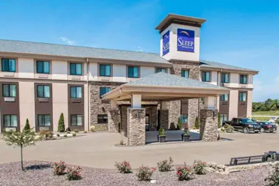 Photo 5 - Sleep Inn & Suites Hannibal West