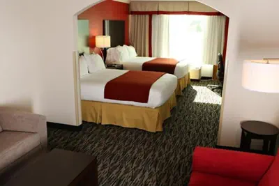 Photo 3 - Holiday Inn Express Hotel & Suites - Sumter by IHG