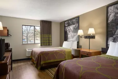 Photo 4 - Super 8 by Wyndham Ithaca