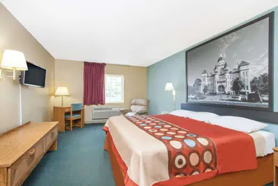 Photo 5 - Super 8 by Wyndham Carthage