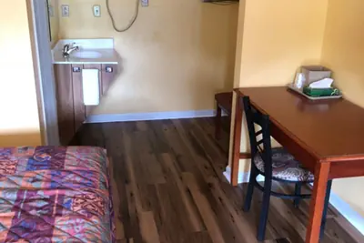 Photo 3 - Americas Best Value Inn - Jonesville