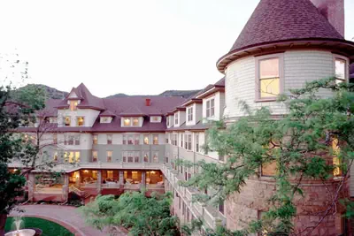 Photo 2 - Cliff House at Pikes Peak