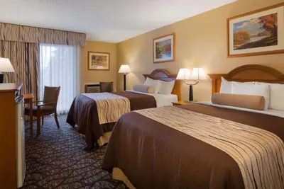Photo 5 - Best Western Clifton Park