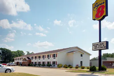 Photo 3 - Super 8 by Wyndham West Plains