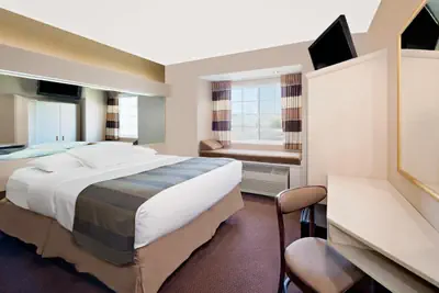 Photo 4 - Microtel Inn & Suites by Wyndham Joplin