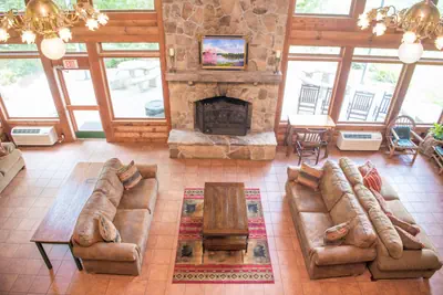 Photo 4 - Lake Chatuge Lodge