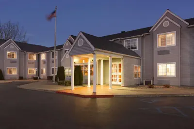 Photo 2 - Microtel Inn by Wyndham - Albany Airport