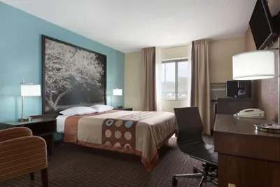 Photo 4 - Super 8 by Wyndham Mount Vernon, IL