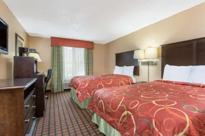 Photo 5 - Texarkana Inn