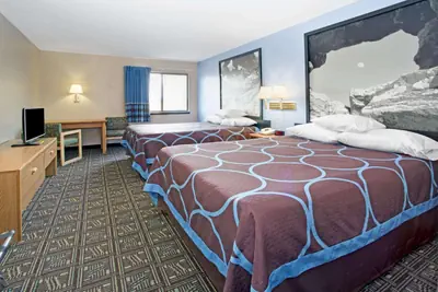Photo 2 - Super 8 by Wyndham Fort Collins