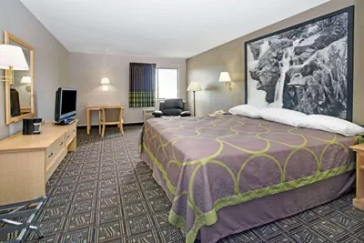 Photo 3 - Super 8 by Wyndham Fort Collins