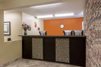 Photo 3 - Western Inn & Suite Grinnell IA