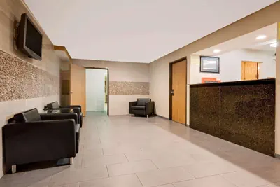 Photo 3 - Super 8 by Wyndham Mentor/Cleveland Area